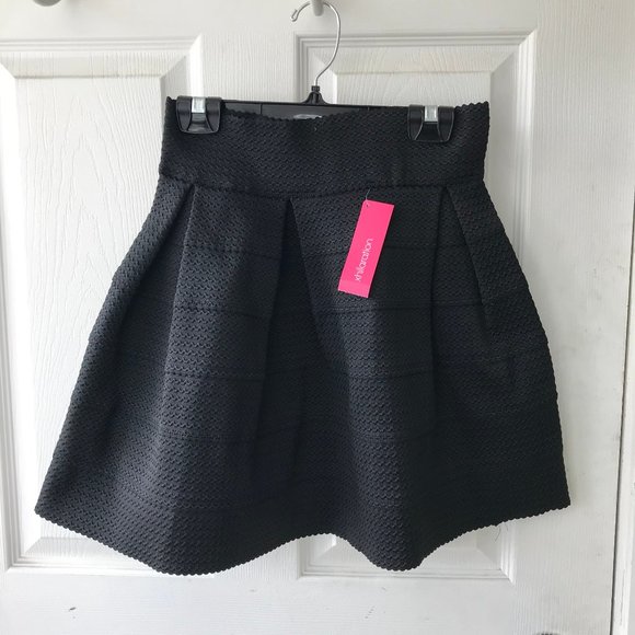 Black Circle Skirt - Picture 1 of 4